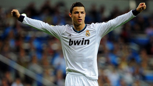 索赔，7名被禁赛一年的马来西亚归化球员计划起诉马来西亚足协（被禁赛一年，7名马来西亚归化球员拟起诉马来西亚足协索赔）