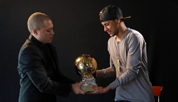 国米0比1利物浦遭欧冠两连败，VAR判点致胜