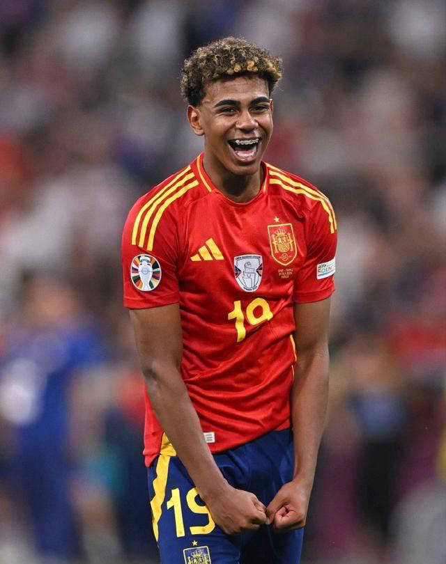 中超外援全部就位 飞机大炮变回小米加步枪（中超外援齐整到位，“飞机大炮”重回“小米加步枪”）