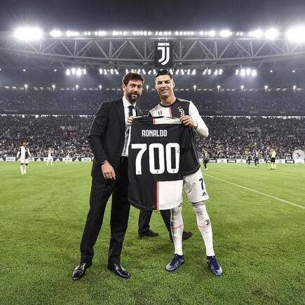 球场角力，美国和巴拉圭热身赛补时阶段发生大规模冲突