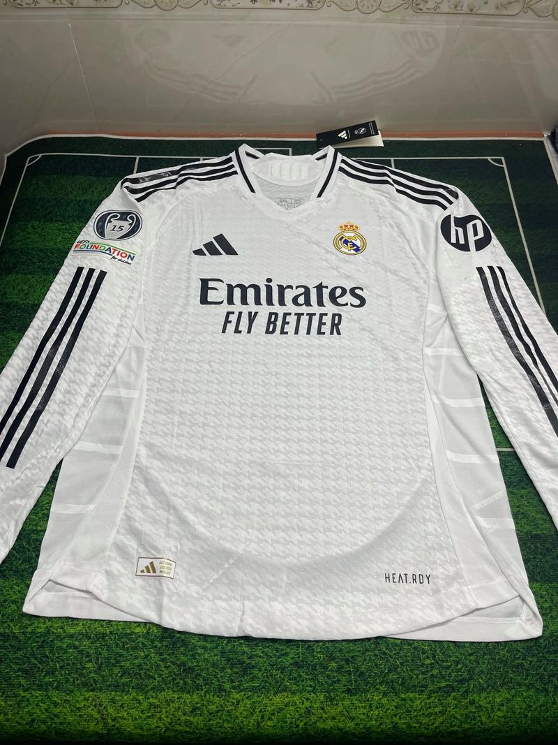 图拉姆：我们踢得很认真，我们是强大的团队，这对年轻人有益