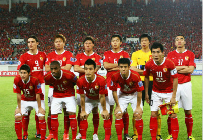 收到国足纪念球衣，尹鸿博：感谢祖国，为国出战是最大骄傲