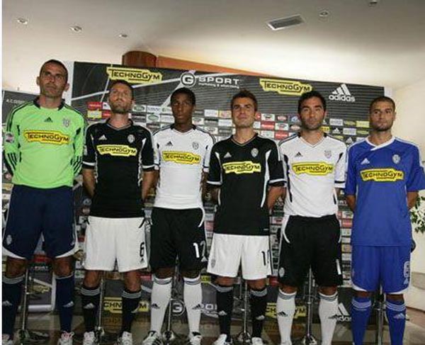 Shams：独行侠愿意聆听关于加福德+汤普森+拉塞尔的报价