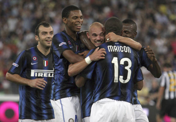 半场战报：格拉斯哥流浪者0-2罗马，佩莱格里尼、苏莱破门