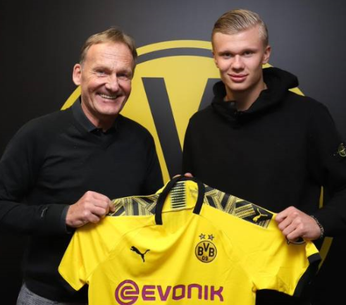 特林康：人们贬低C罗但他总能翻盘，在葡萄牙继续首发是有道理的（特林康：外界低估C罗，他总能逆转局面；在葡萄牙继续首发名正言顺）