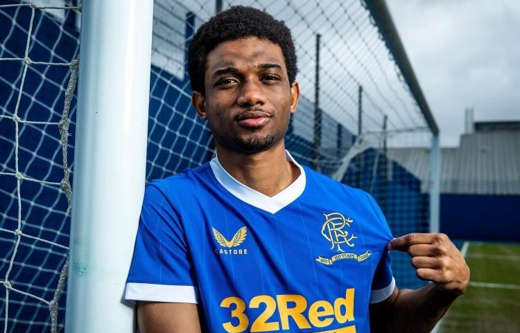 中超比赛亮点：武汉三镇绝杀山东泰山,（中超焦点战：武汉三镇补时绝杀山东泰山）