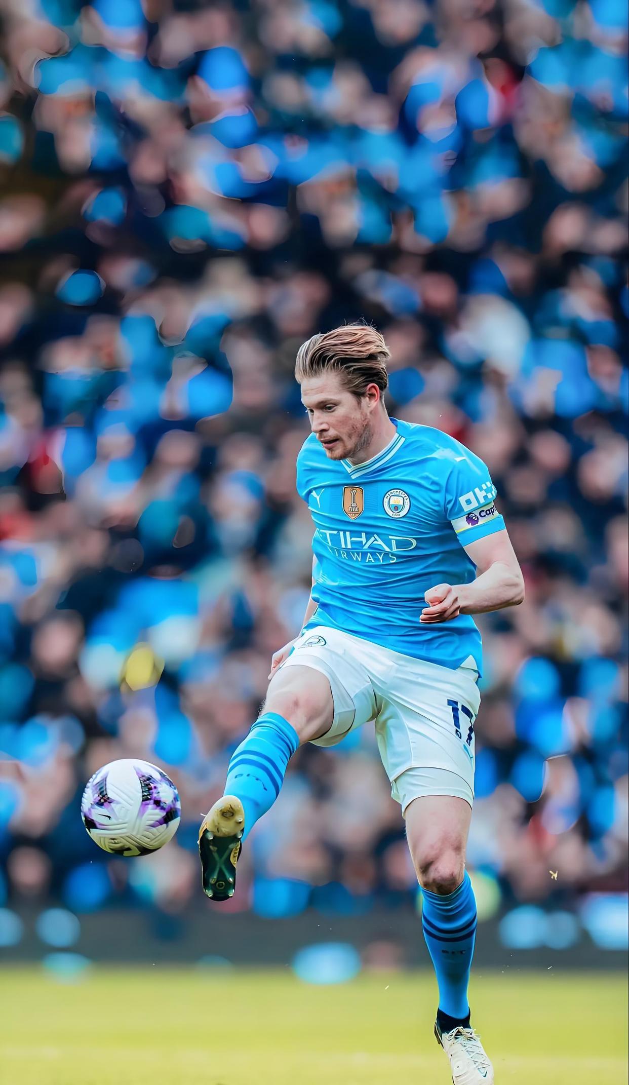 杜兰特关键补篮逆转比分