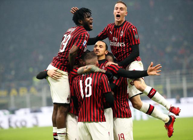 足球报：成都大概率与徐正源续两年，韦世豪续约，锋线会引援