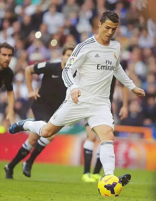 跟队：米兰不太可能在一月运作莱万，但他是夏窗的理想人选