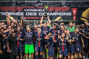 德甲官博祝贺邵佳一：期待邵佳一带领中国国家队走向更高舞台（德甲官博贺邵佳一：期待他率国足登上更高舞台）